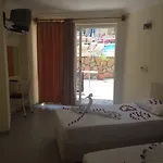 Aparthotel Semiz