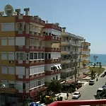 Semiz Αλάνια