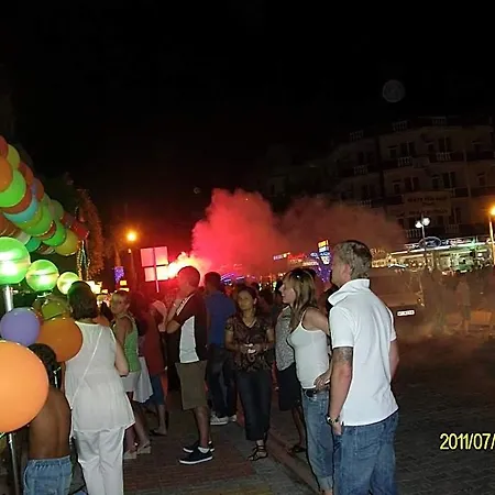 Aparthotel Semiz 2*