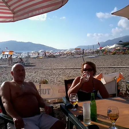 アパートホテル Semiz アランヤ