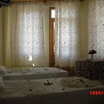 Aparthotel Semiz 2*