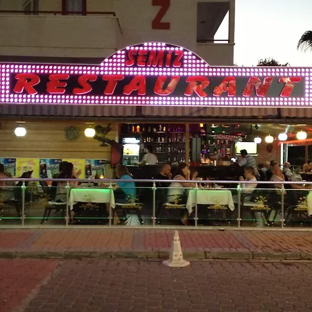 公寓式酒店 Semiz 阿拉尼亚